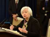 Donald Trump devrait renommer Janet Yellen à la Fed, conseille Stanley Fischer