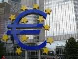 Juncker défend la BCE, attaquée par Donald Trump